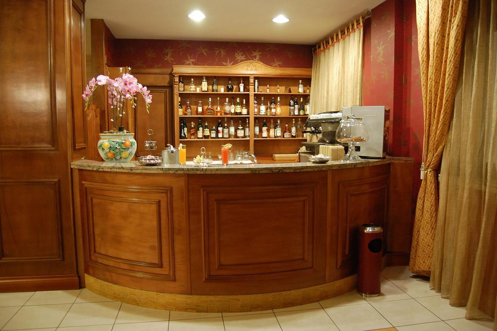 Hotel Ristorante Donato Calvizzano Екстериор снимка