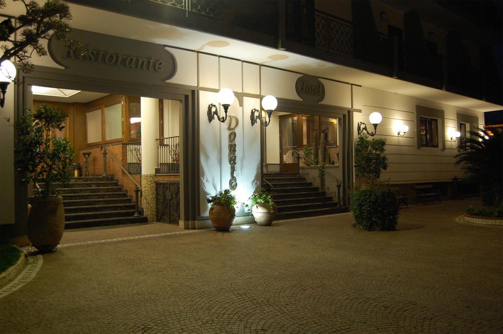 Hotel Ristorante Donato Calvizzano Екстериор снимка
