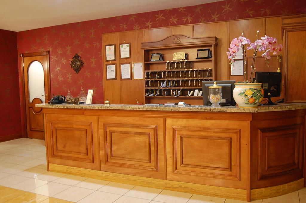 Hotel Ristorante Donato Calvizzano Екстериор снимка