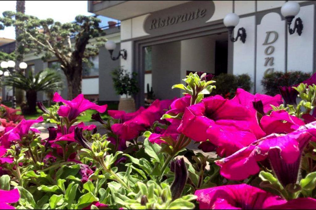 Hotel Ristorante Donato Calvizzano Екстериор снимка