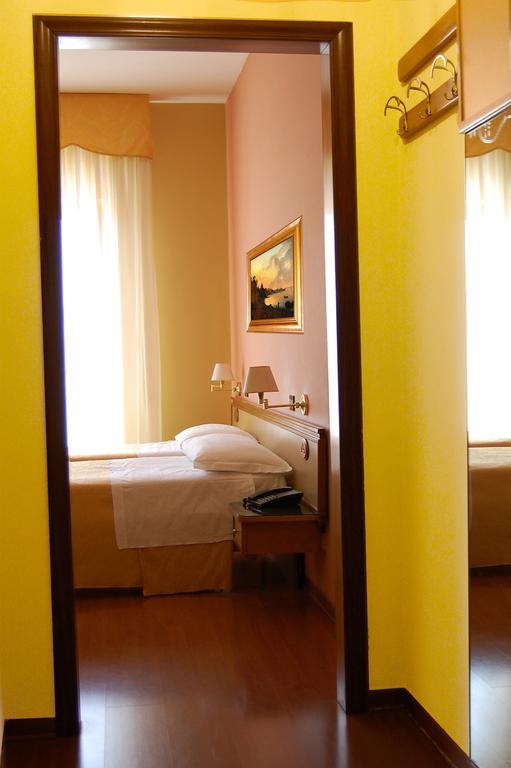 Hotel Ristorante Donato Calvizzano Екстериор снимка