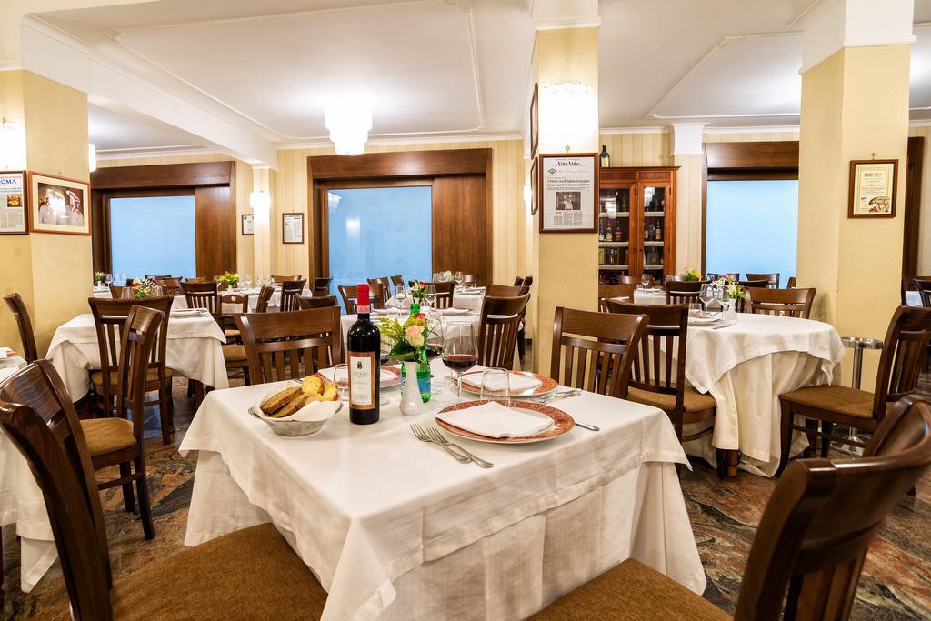 Hotel Ristorante Donato Calvizzano Екстериор снимка
