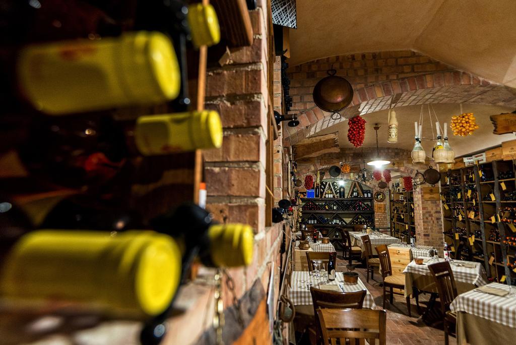 Hotel Ristorante Donato Calvizzano Екстериор снимка